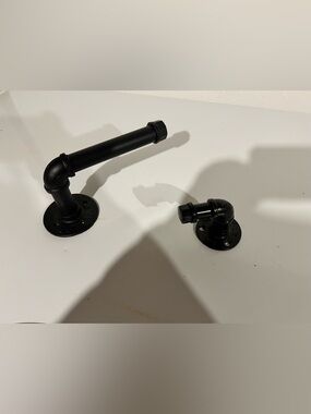 Industrial Black Pipe Towel Bar